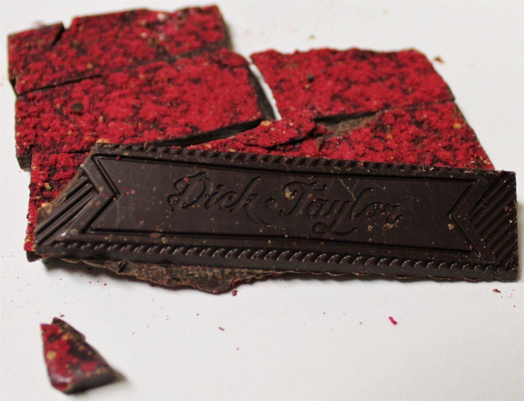 dick taylor underground chocolate vanilla raspberry back of bar chocolate closeup