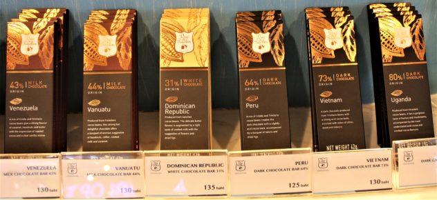 Duc de Praslin single-origin chocolate bars in a mall in Bangkok, Thailand