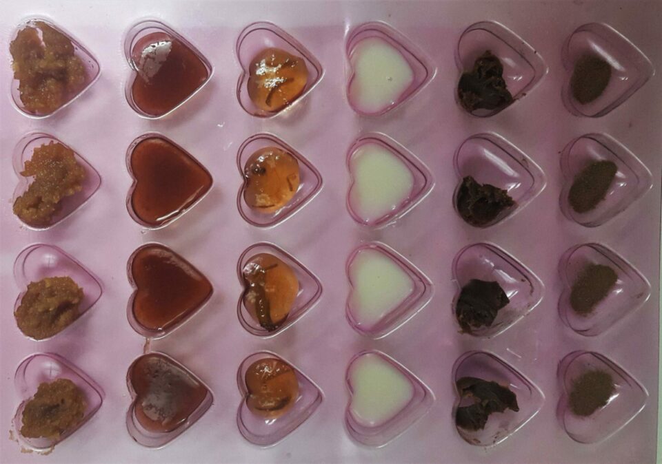 15 Traditions for Valentine’s Day Around the World (2025)