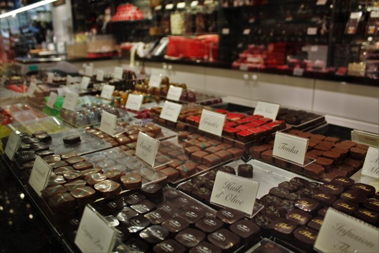 15 Best Belgian Chocolate Shops in Bruges (+ Interactive Map)