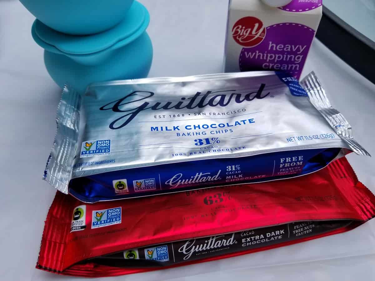 9 Best Chocolate for Chocolate Fountain (Expert Picks)