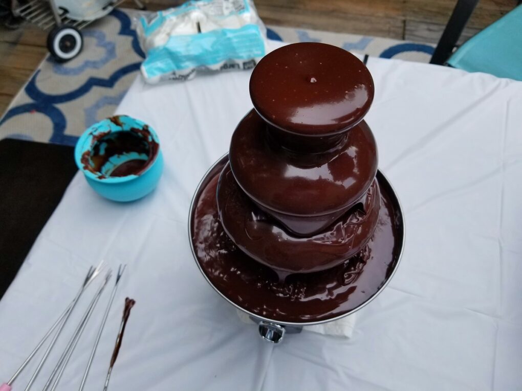 How to throw a Halloween chocolate fountain party - Sephra USA - Blog