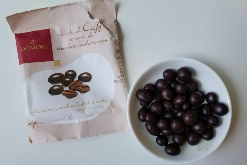 7 Best ChocolateCovered Coffee Beans (Real Reviews)