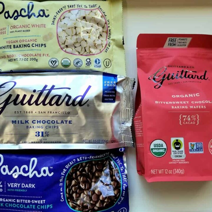 9 Best Substitutes for Chocolate Chips (in Anything)