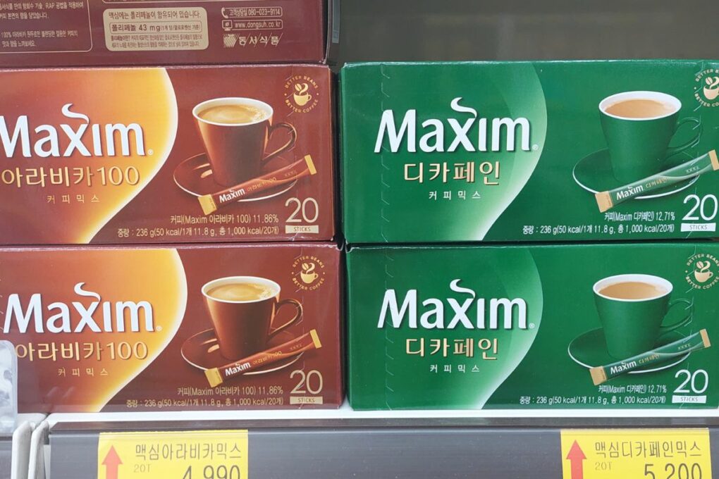 Tried Korean instant coffee for the 1st time- it's good but I had to add  extra sugar lol what other Korean coffee should I try? : r/KoreanFood