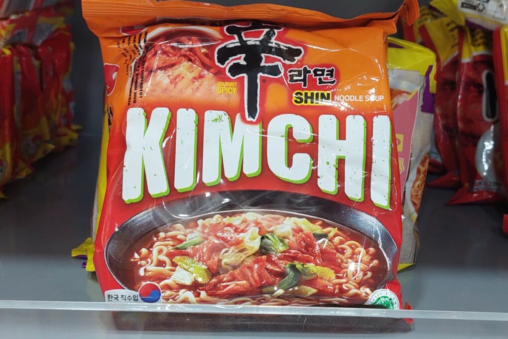 Shin Ramyeon kimchi flavor.
