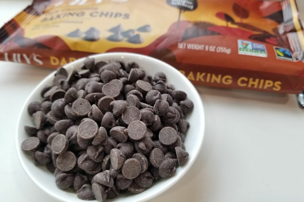 Lily's Baking Chips Dark Chocolate, a perfect low-calorie snack option, ideal for 100 calorie snacks and low-calorie recipes.