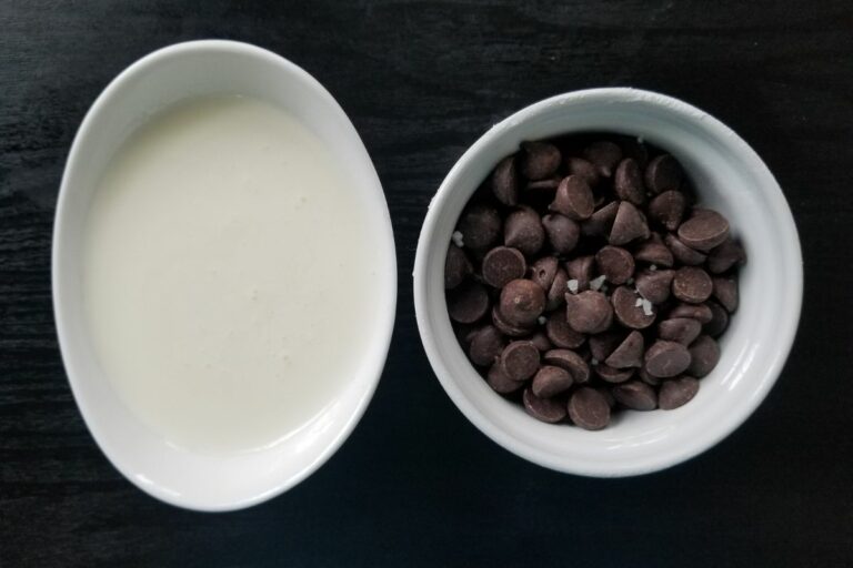 How to Melt Chocolate Chips (3 Easy Ways)