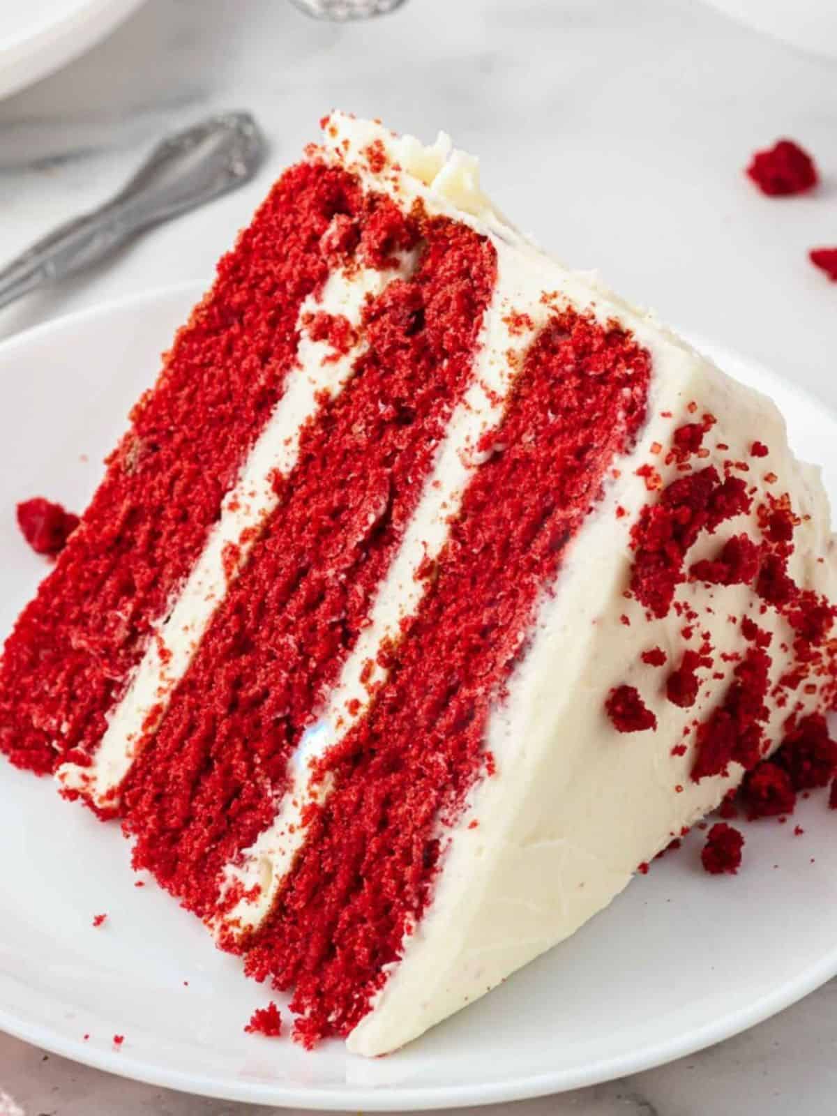 Red-Dessert-Classic-Red-Velvet-Cake-Recipe