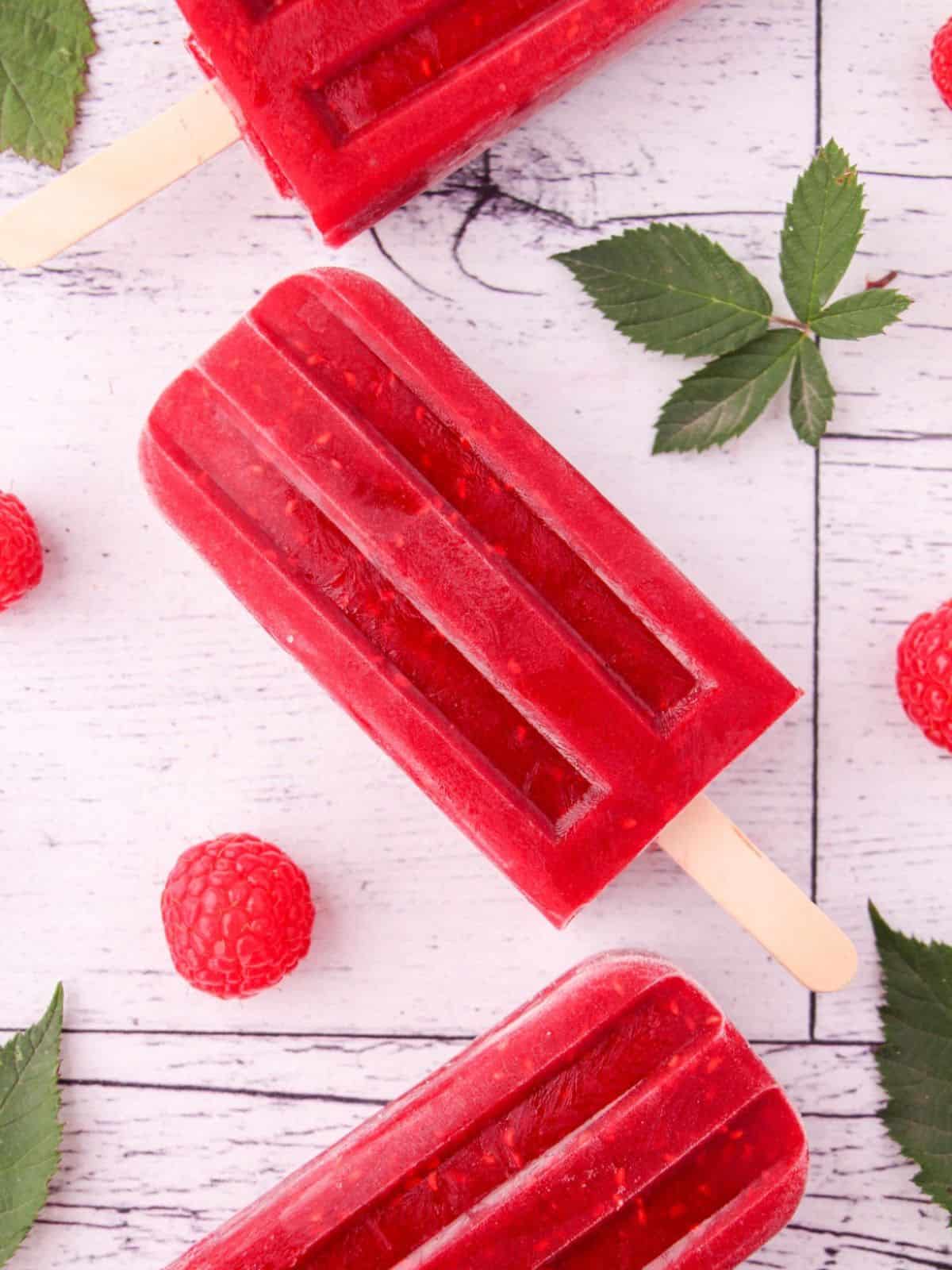 Red-Dessert-Rapsberry-Popsicles