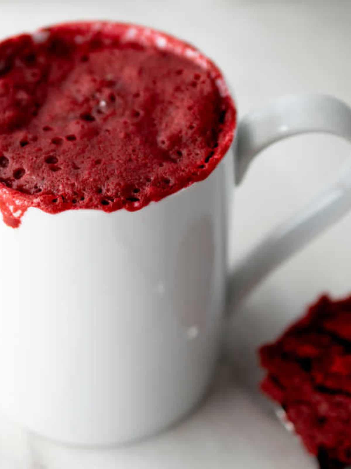Red-Dessert-Red-Velvet-Mug-Cake