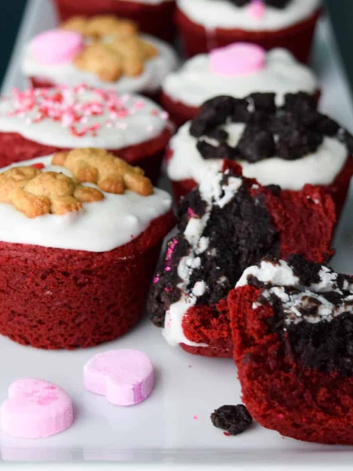 Red-Dessert-Red-Velvet-Oreo-Valentine-Cups.