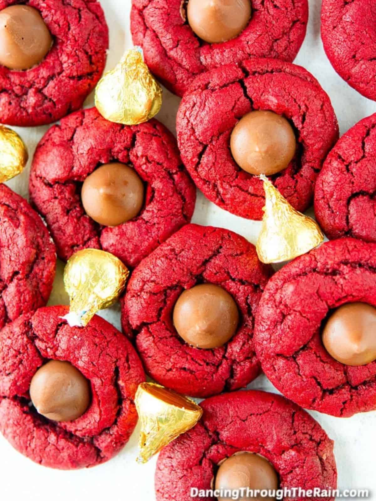 Red-Dessert-Red-Vevlet-Kiss-Cookies