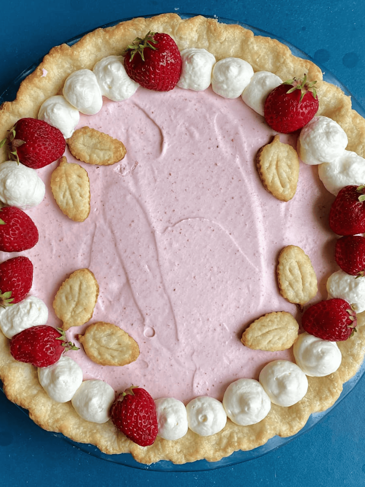 Red-Dessert-Strawberry-Cream-Pie