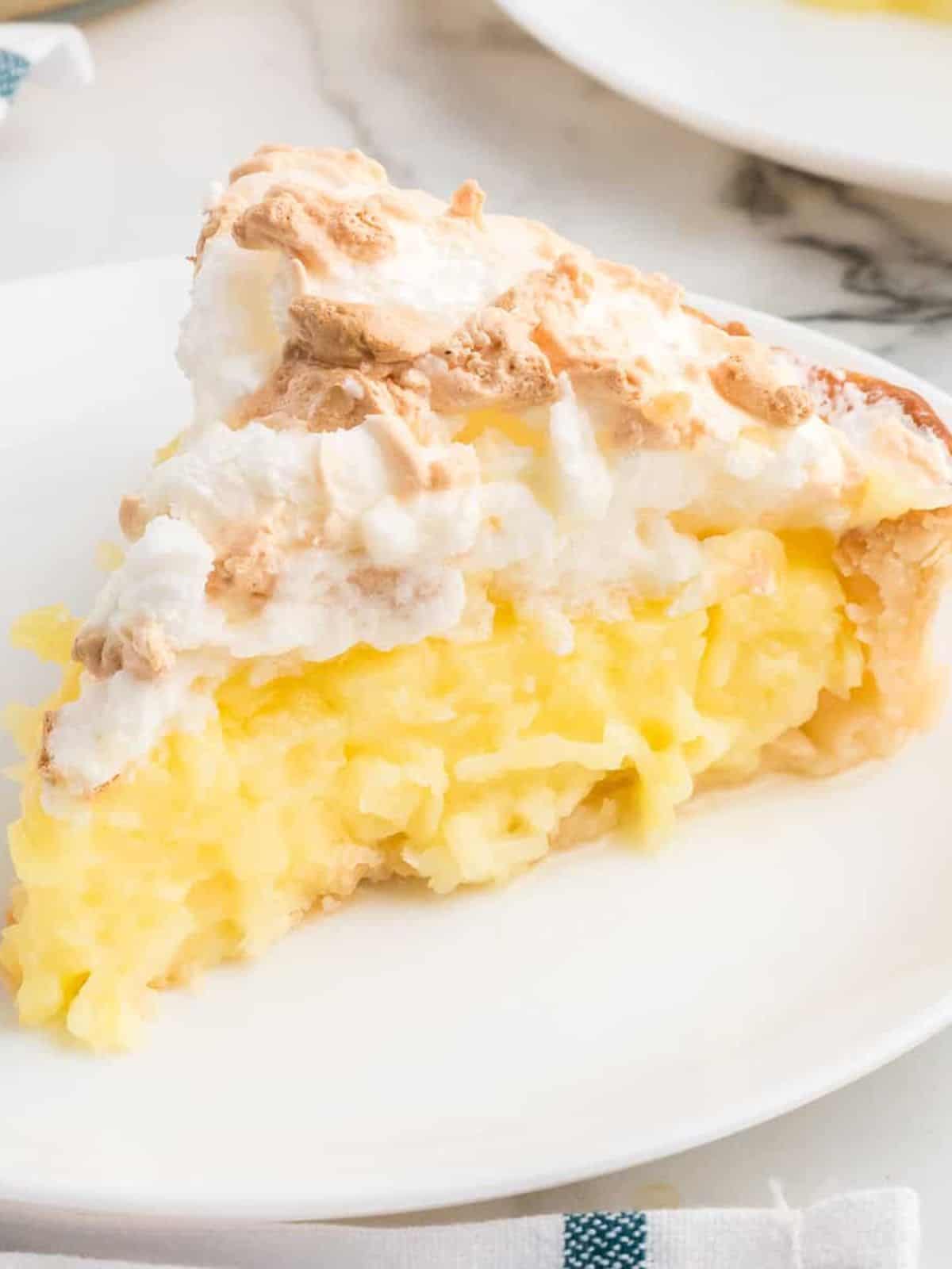 Yellow-Dessert-Coconut-Meringue-Pie
