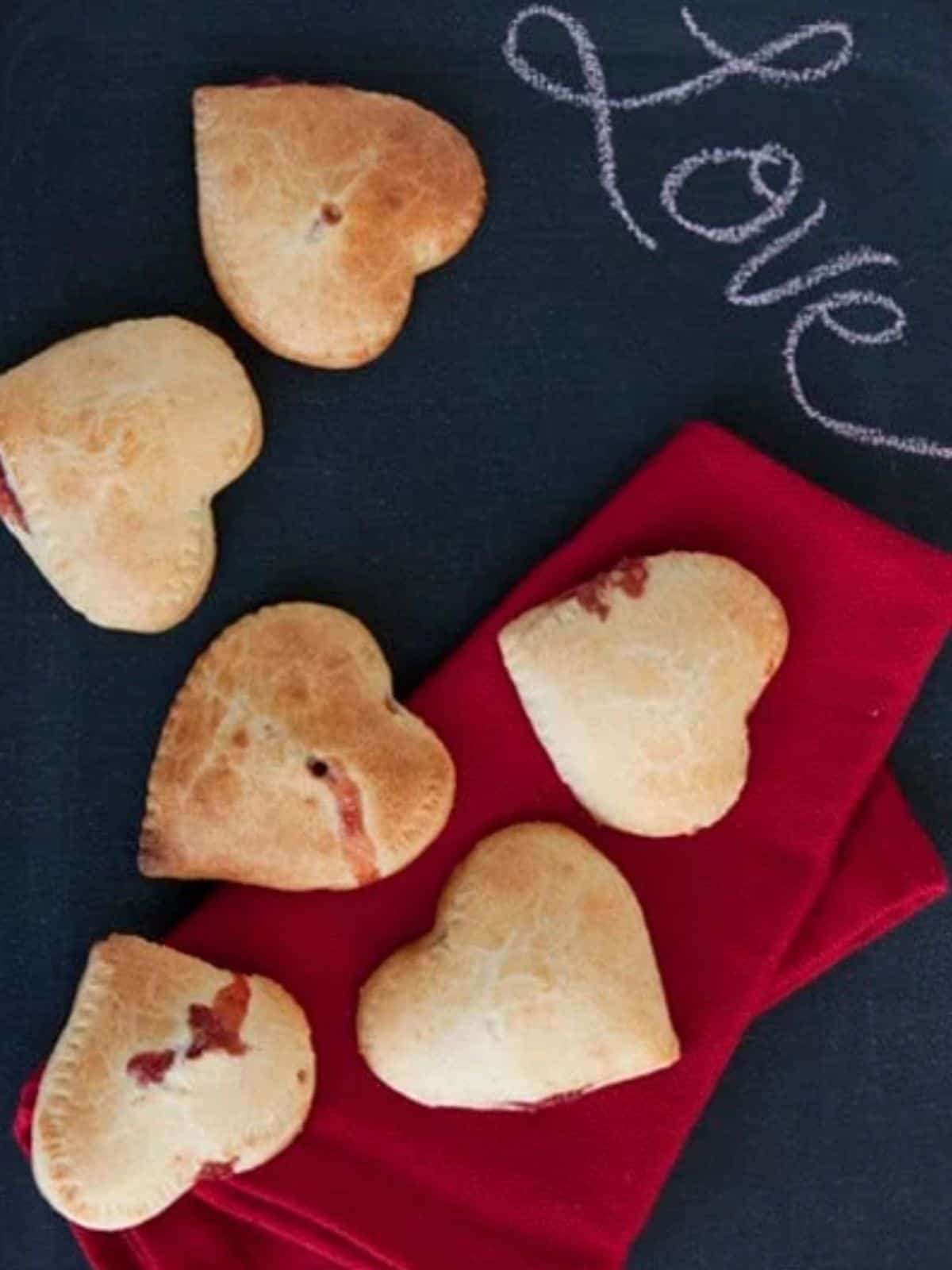 Cute Heart-shaped Strawberry-filled Puff Pastry Hand-held Empanadas