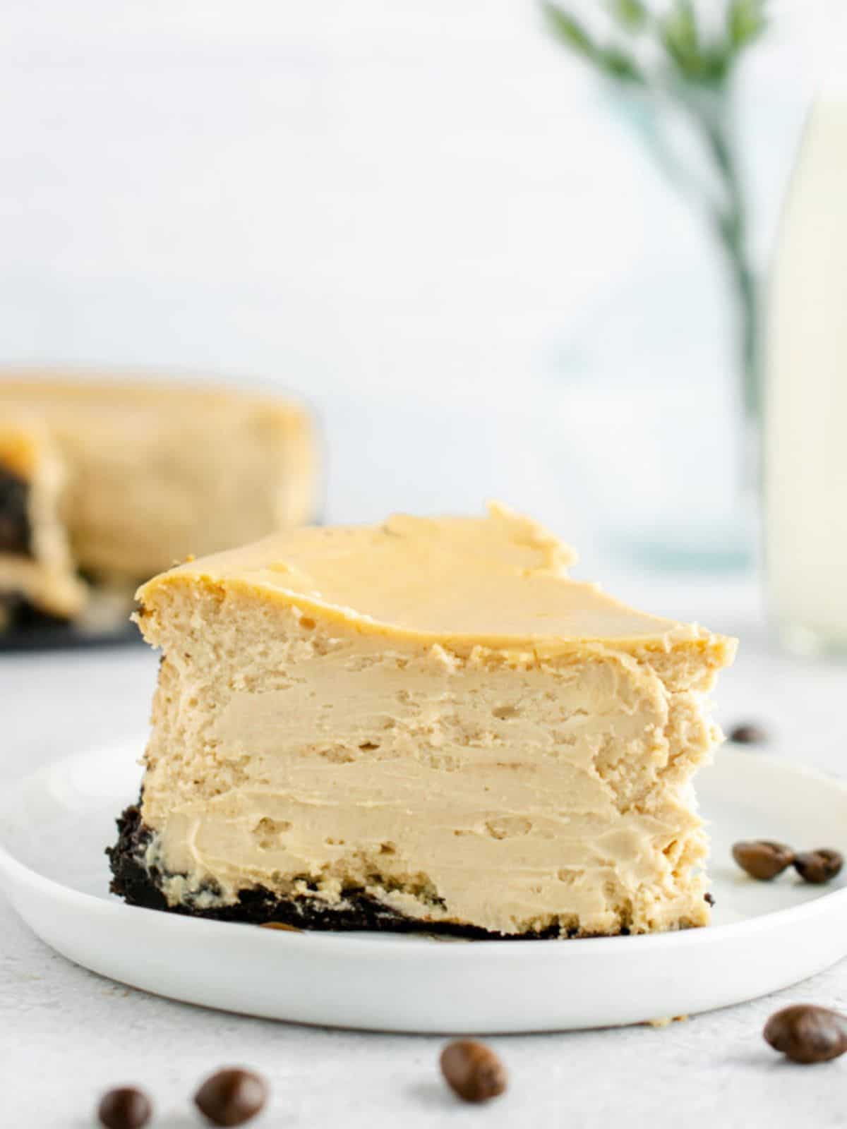 coffee cheesecake made with rich and aromatic fragrance of coffee-infused cheesecake filling, and oreo cookie crust.