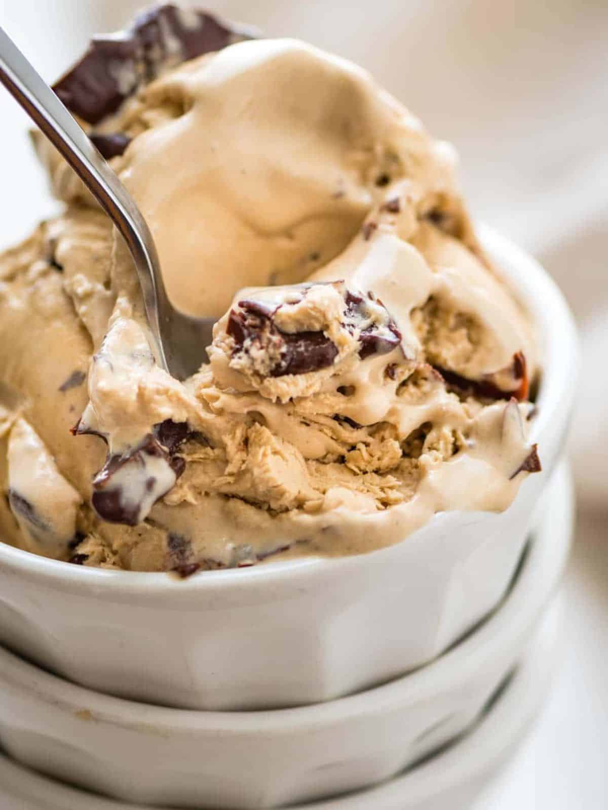 creamy espresso kahlua ice cream with dark chocolate swirl for some cacao flavor.