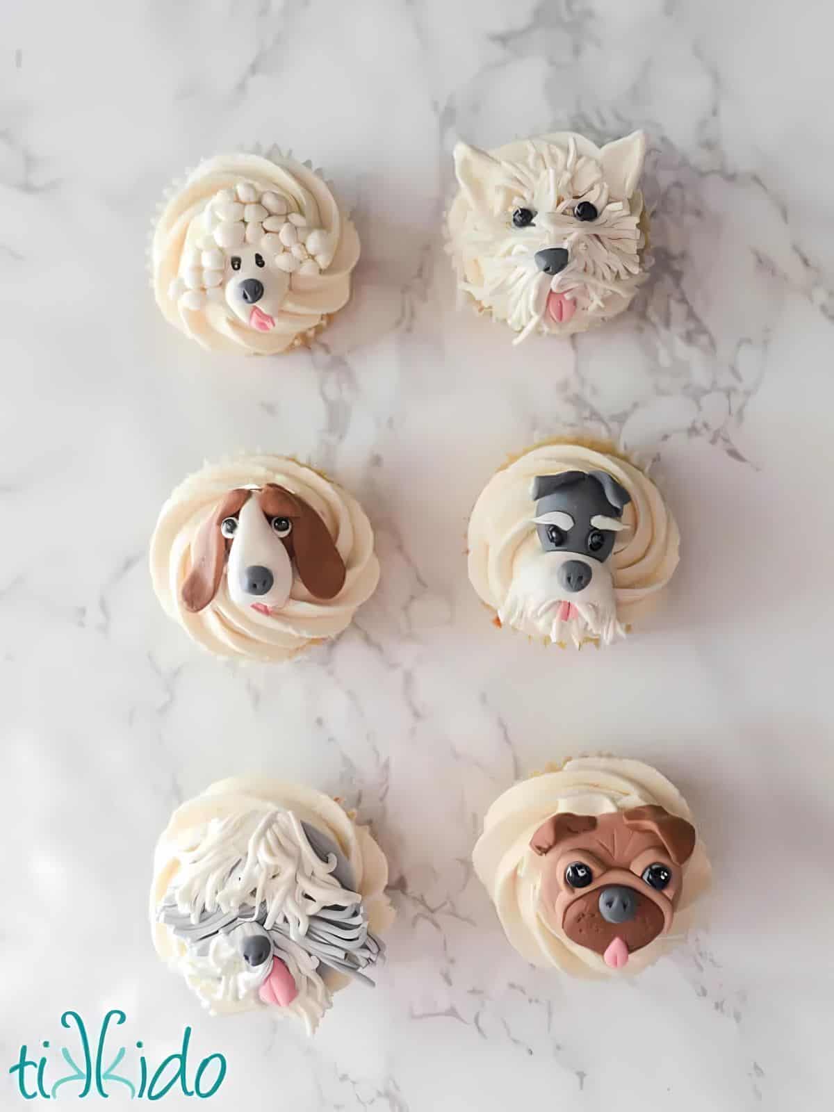 Puppy themed cupcakes.
