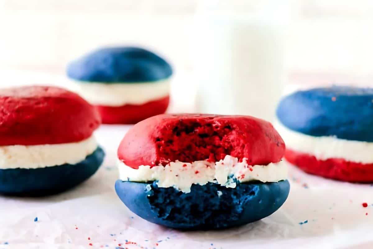 4th of July themed whoopie pies.